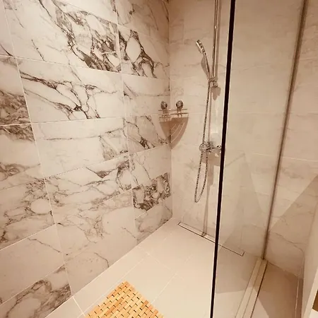 Arcadia 22 Waterfront *