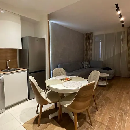 Arcadia 22 Waterfront *